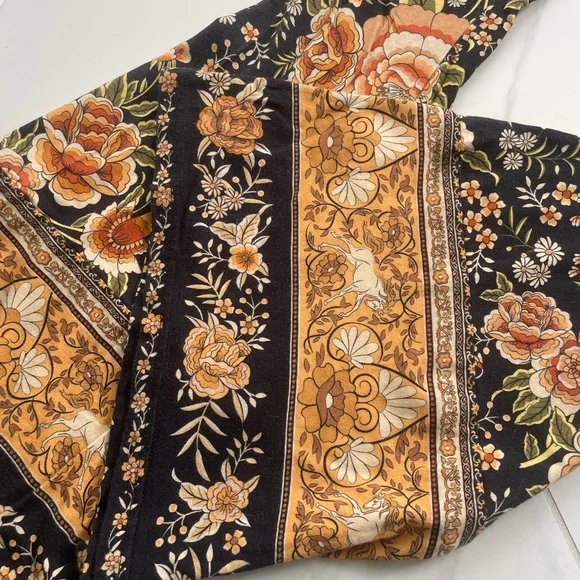 Spell & The Gypsy Mystic Bells - XS - Picture 5 of 12